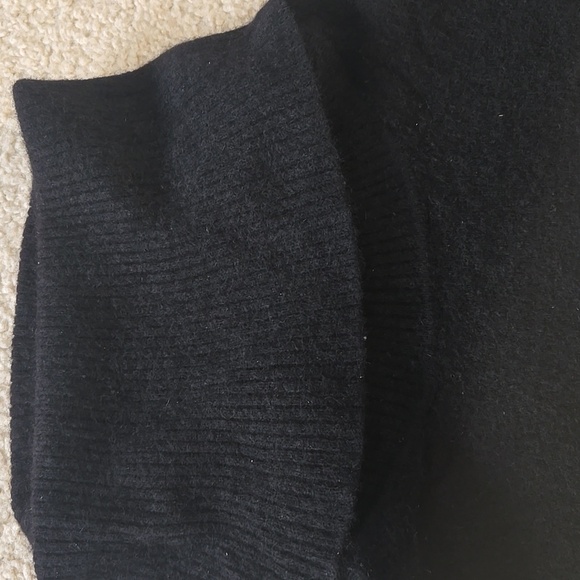 Saks Cashmere Turtleneck Sweater Size XS Black - Picture 3 of 13